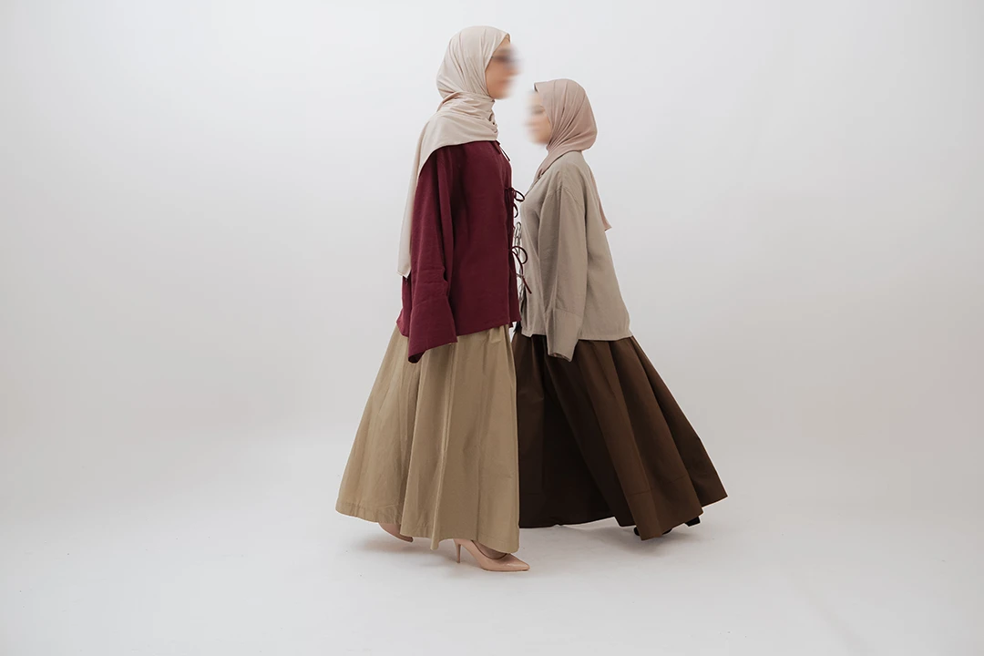 Detalle de tejido Nalouk, lazada suave en tono neutro